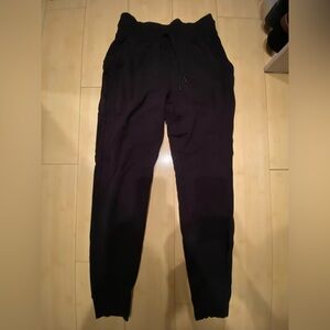 Lululemon Women’s Black Joggers - Pants Size 2